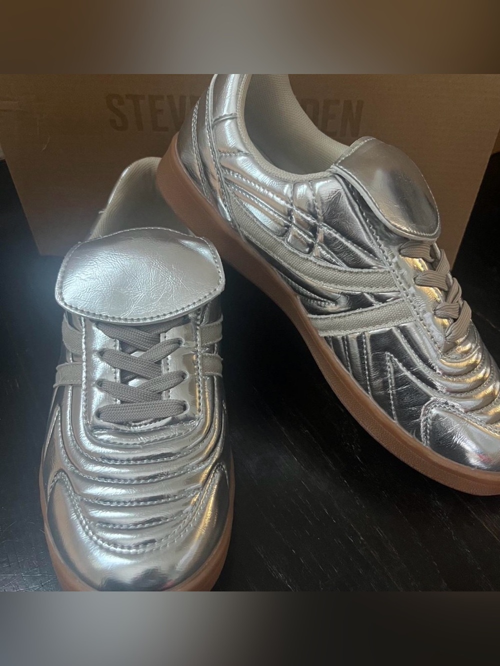 New Steve Madden Madrid Metallic Silver Sneakers Size 9